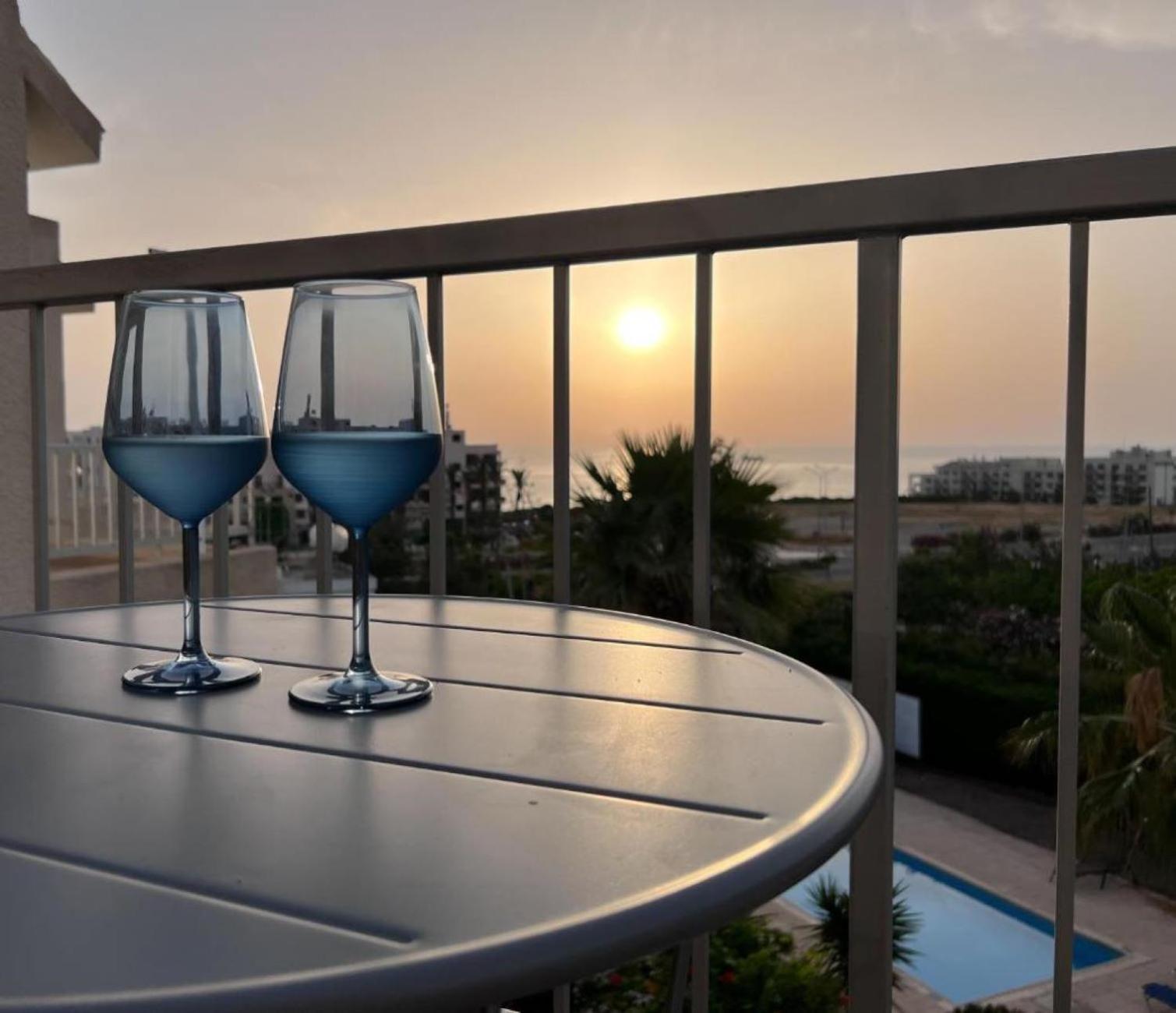 H&O Diamond Complex Sea View Apartment Paphos Eksteriør bilde